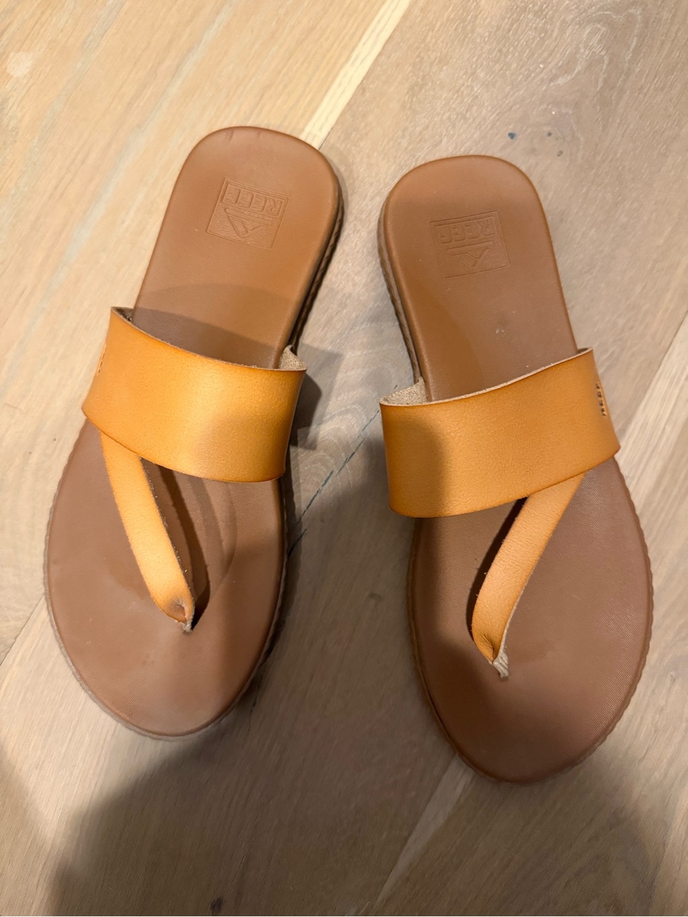 Reef Women’s Brown-Tan Slide Sandals